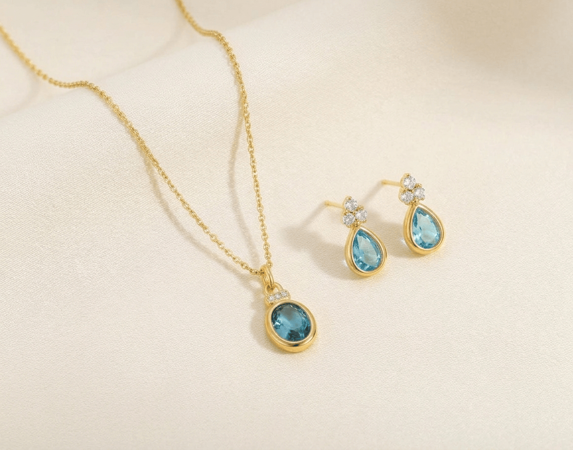 Juego de collar Valerie y aretes Bianca. El conjunto perfecto para lucir un estilo fresco, elegante y luminoso.